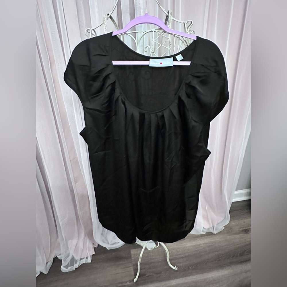 Avenue Elegant Black Blouse